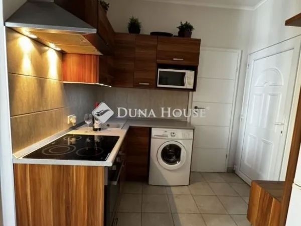 Eladó lakás Budapest V. kerület 28 nm