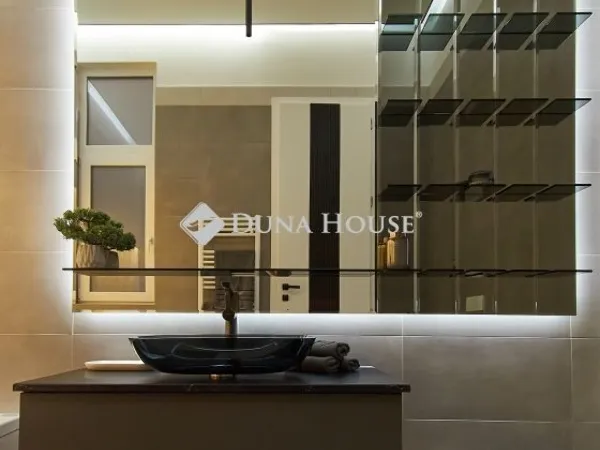 Eladó lakás Budapest V. kerület 121 nm