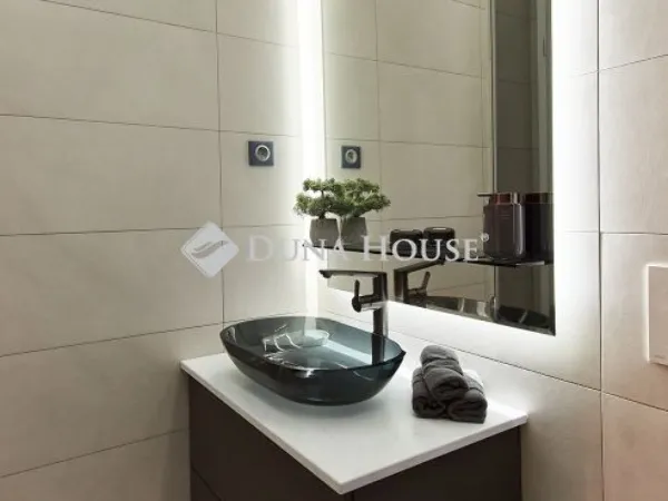 Eladó lakás Budapest V. kerület 121 nm