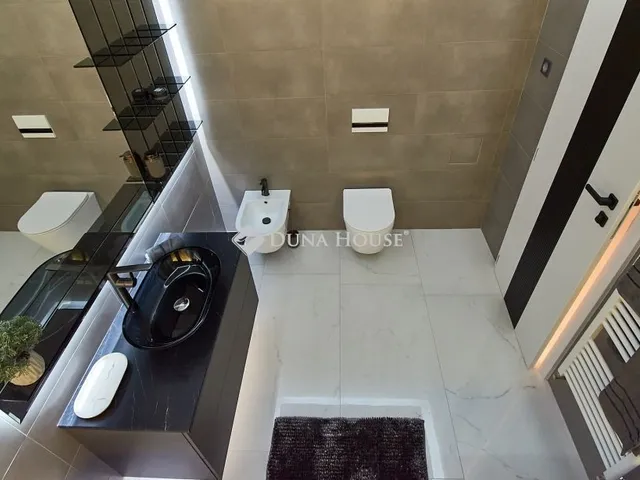 Eladó lakás Budapest V. kerület 121 nm