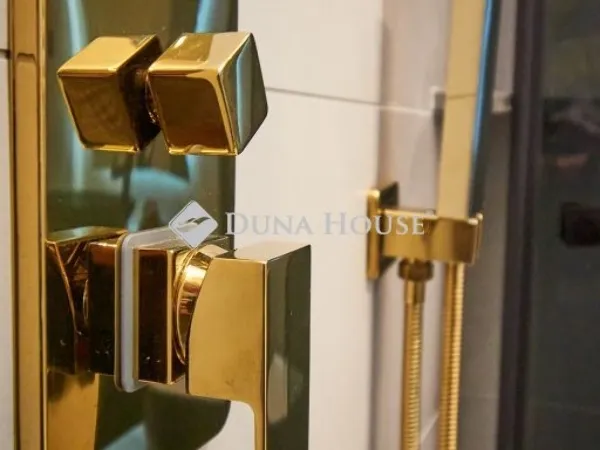 Eladó lakás Budapest V. kerület 121 nm