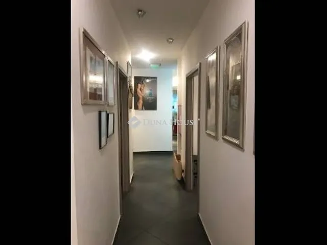 Eladó kereskedelmi és ipari ingatlan Budapest V. kerület, Lipótváros 110 nm