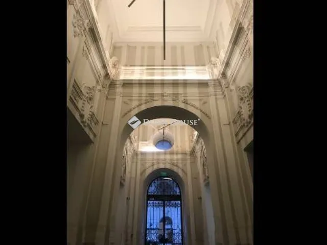 Eladó kereskedelmi és ipari ingatlan Budapest V. kerület, Lipótváros 110 nm