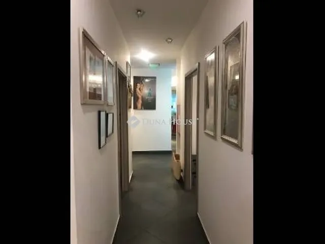 Eladó kereskedelmi és ipari ingatlan Budapest V. kerület, Lipótváros 110 nm