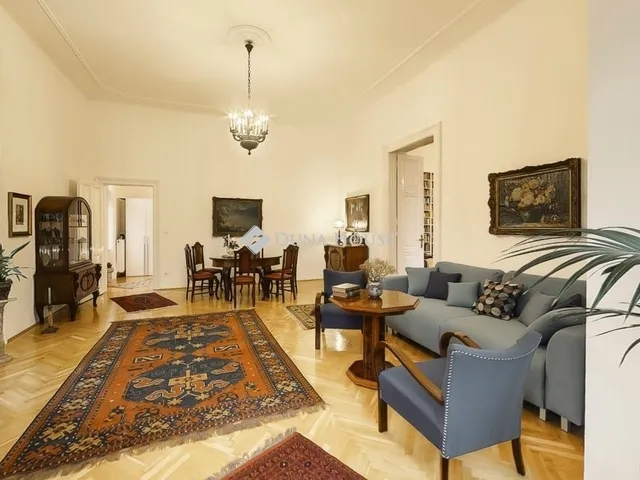 Eladó lakás Budapest V. kerület, Belváros 176 nm