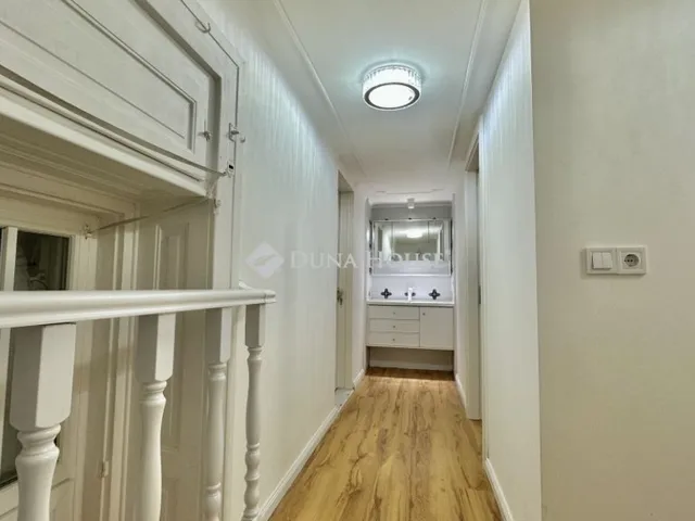 Eladó lakás Budapest V. kerület, Belváros 90 nm