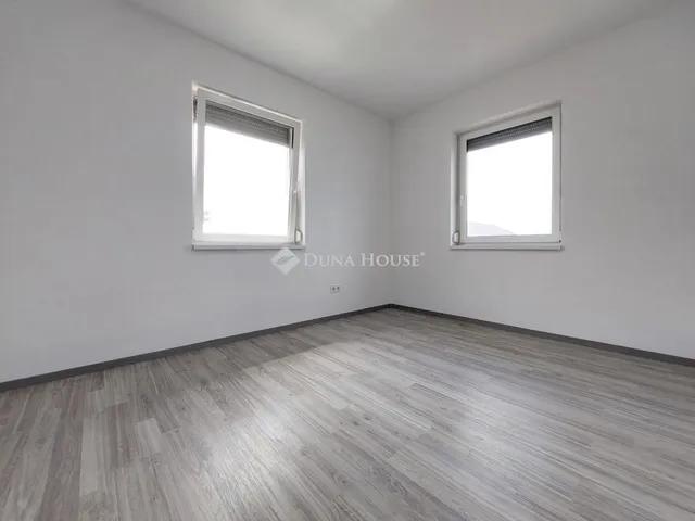 Eladó ház Budapest XVIII. kerület 98 nm