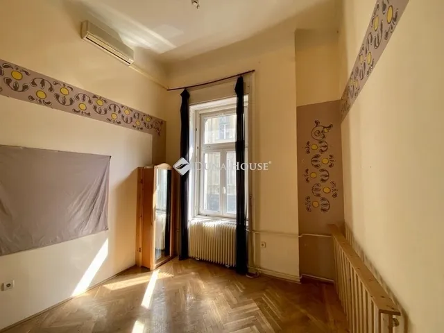 Eladó lakás Budapest VI. kerület 184 nm