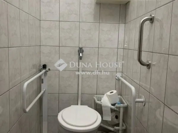 Eladó ház Vecsés 210 nm