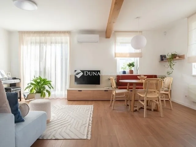 Eladó lakás Budapest XVII. kerület, Rákoscsaba-Újtelep 120 nm