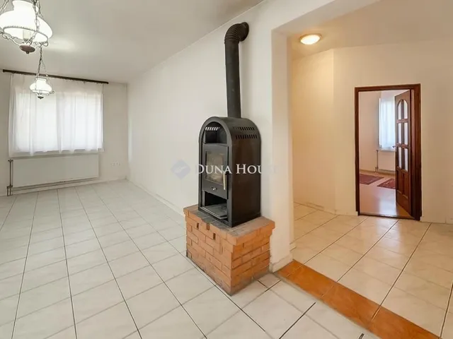 Eladó ház Budapest XVII. kerület 317 nm