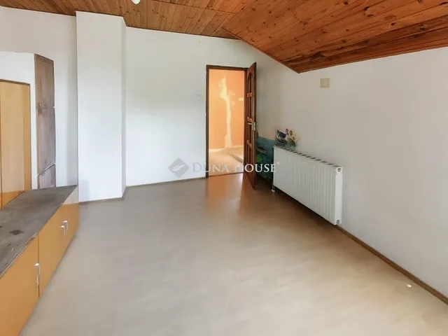 Eladó ház Budapest XVII. kerület 317 nm