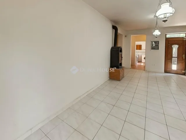 Eladó ház Budapest XVII. kerület 317 nm