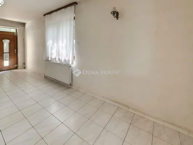 Eladó ház Budapest XVII. kerület 317 nm