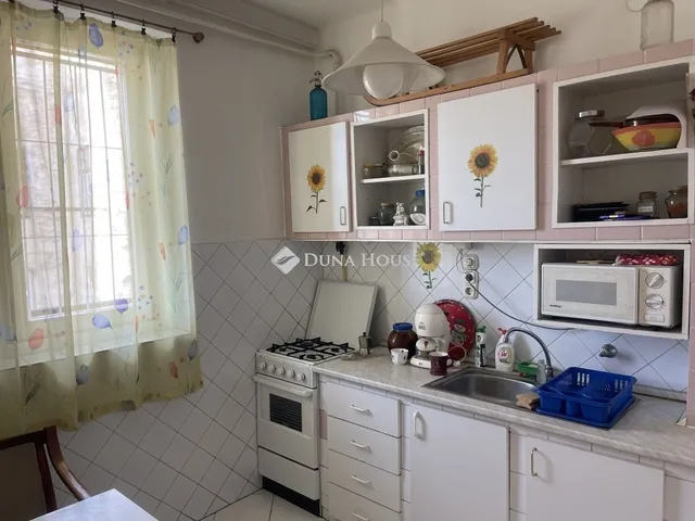 Eladó lakás Budapest VIII. kerület 72 nm