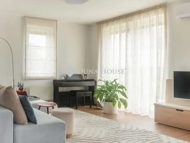 Eladó lakás Budapest XVII. kerület 120 nm