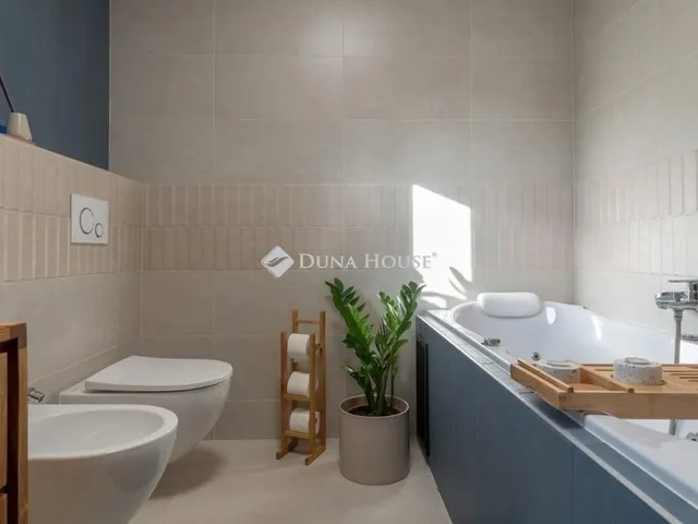 Eladó lakás Budapest XVII. kerület 120 nm