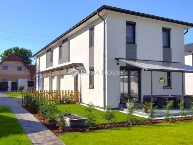 Eladó lakás Budapest XVII. kerület 120 nm