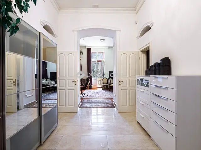 Eladó lakás Budapest VI. kerület 85 nm