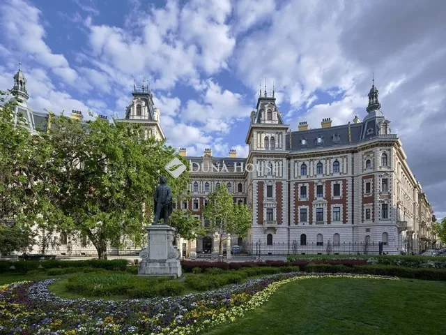 Eladó lakás Budapest VI. kerület 85 nm