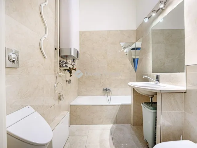 Eladó lakás Budapest VI. kerület 85 nm