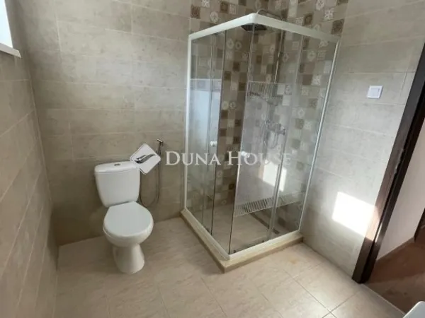 Eladó ház Budapest XVI. kerület 157 nm