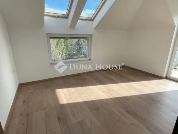 Eladó ház Budapest XVI. kerület 157 nm