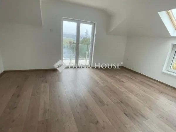 Eladó ház Budapest XVI. kerület 157 nm