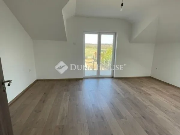 Eladó ház Budapest XVI. kerület 157 nm