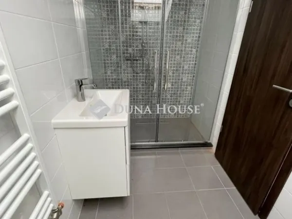 Eladó ház Budapest XVI. kerület 157 nm