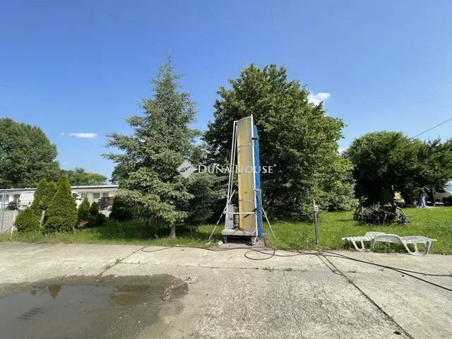 Eladó kereskedelmi és ipari ingatlan Budapest XVII. kerület, Rákoshegy 1500 nm