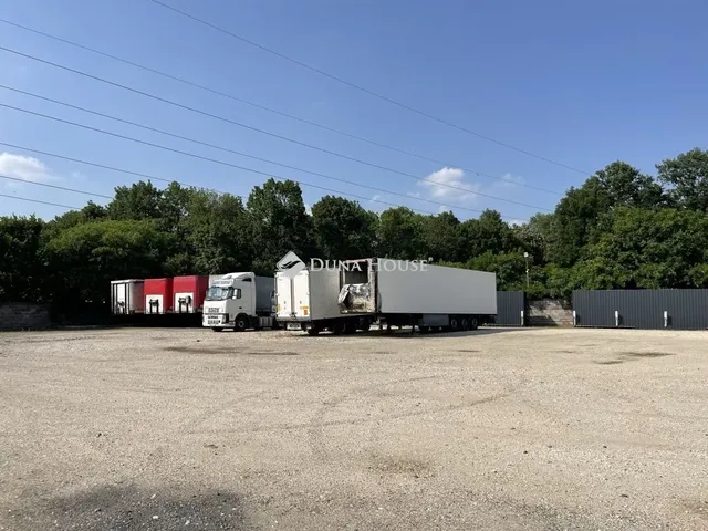 Eladó kereskedelmi és ipari ingatlan Budapest XVII. kerület, Rákoshegy 1500 nm