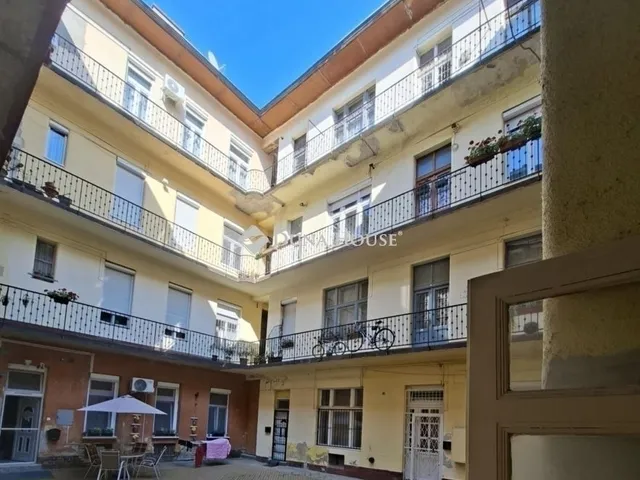 Eladó lakás Budapest VIII. kerület 56 nm