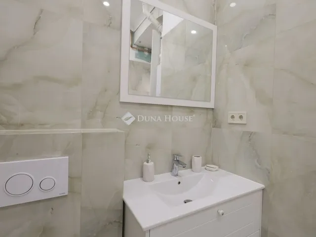 Eladó lakás Budapest VIII. kerület 99 nm