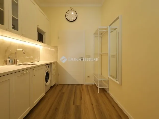 Eladó lakás Budapest VIII. kerület 99 nm