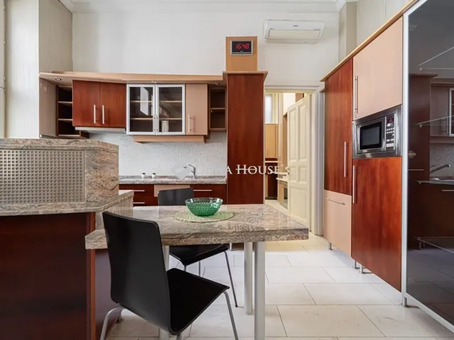 Eladó lakás Budapest V. kerület 148 nm