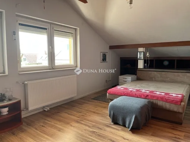 Eladó ház Budapest XXI. kerület, Királyerdő 320 nm