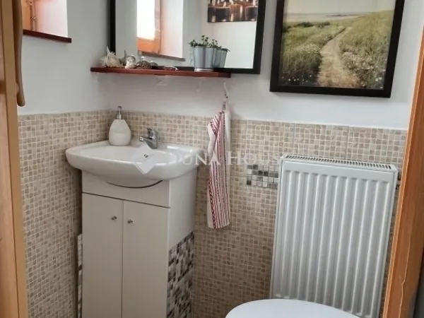 Eladó ház Budapest XXI. kerület, Királyerdő 320 nm