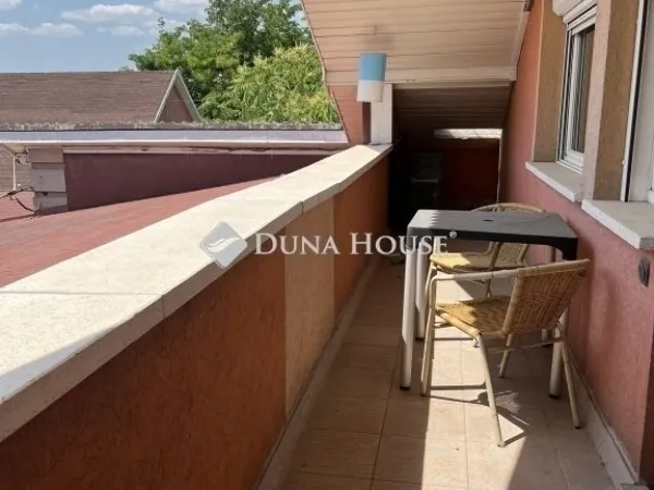 Eladó ház Budapest XXI. kerület, Királyerdő 320 nm