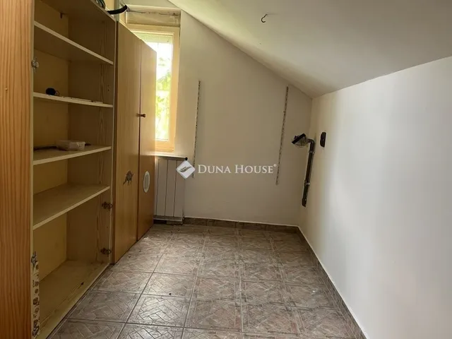 Eladó ház Budapest XXI. kerület, Királyerdő 320 nm