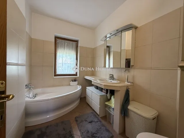 Eladó ház Budapest XXI. kerület, Királyerdő 162 nm