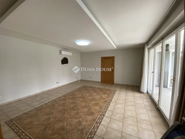 Eladó ház Budapest XVII. kerület 210 nm