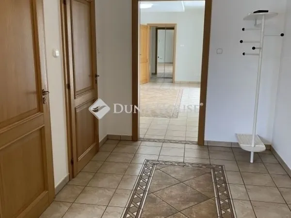 Eladó ház Budapest XVII. kerület 210 nm