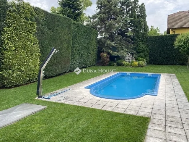 Eladó ház Budapest XVII. kerület 210 nm