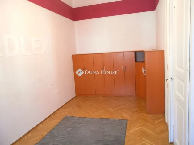Eladó lakás Budapest VIII. kerület 108 nm