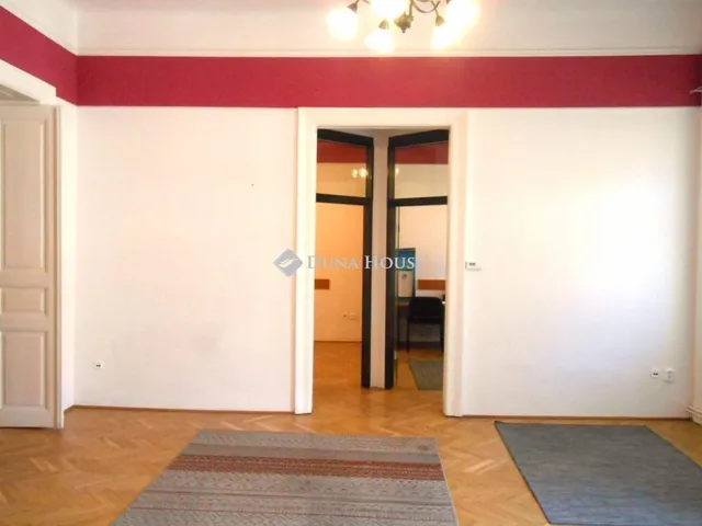Eladó lakás Budapest VIII. kerület 108 nm