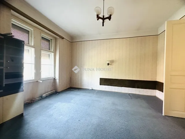 Eladó lakás Budapest VIII. kerület 82 nm