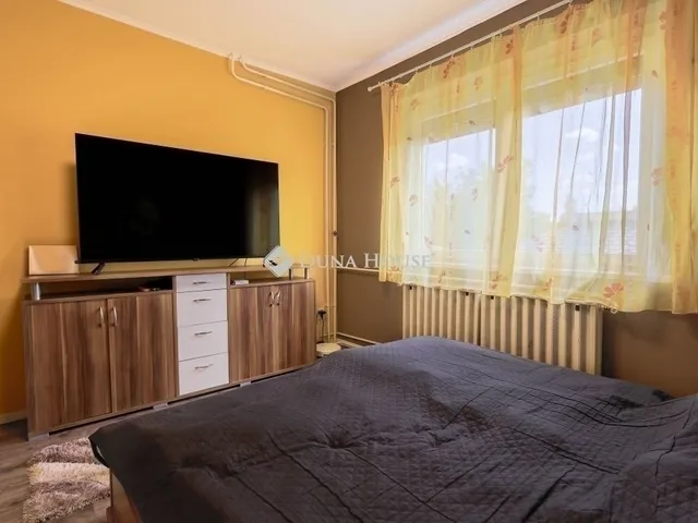 Eladó ház Budapest XVI. kerület 175 nm