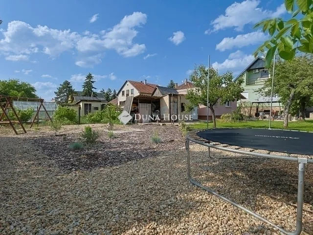 Eladó ház Budapest XVI. kerület 175 nm