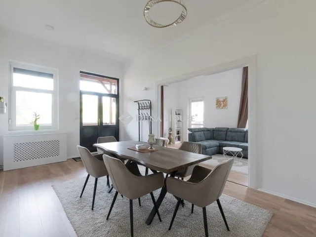 Eladó lakás Budapest X. kerület 111 nm